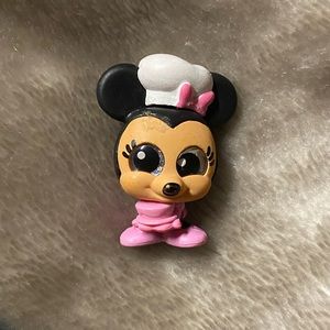 Disney doorables series 8 Minnie Mouse